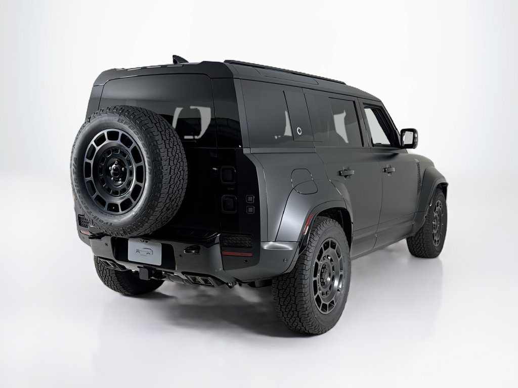New 2026 Land Rover Defender 110 OCTA AWD/4WD image 5