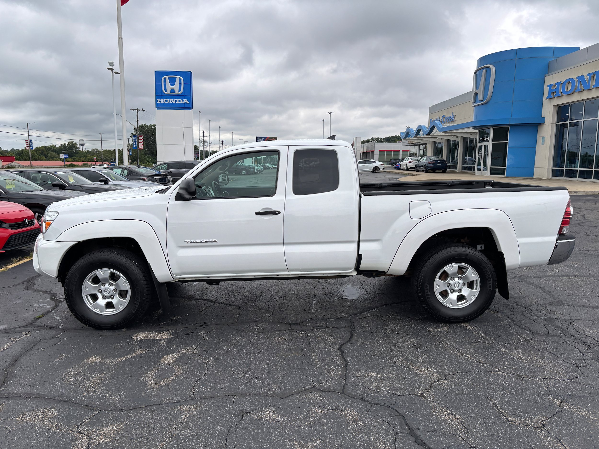 Used 2014 Toyota Tacoma 4x4 Access Cab w/ SR5 Package
