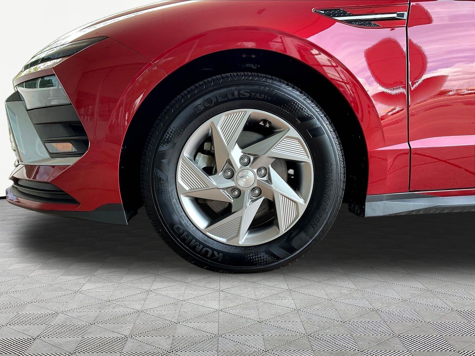 Used 2025 Hyundai Sonata SE FWD image 31