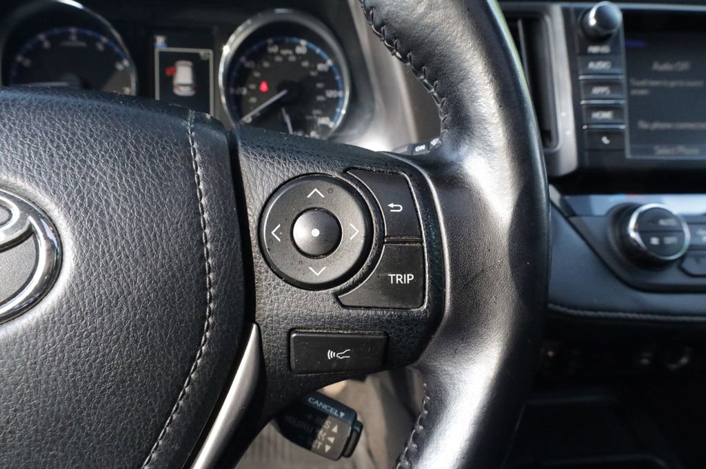 Used 2016 Toyota RAV4 Limited FWD image 28
