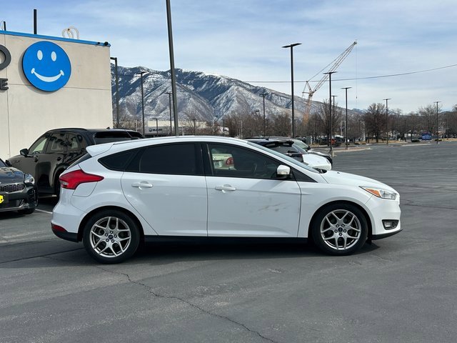 Used 2015 Ford Focus SE w/ Equipment Group 201A image 2