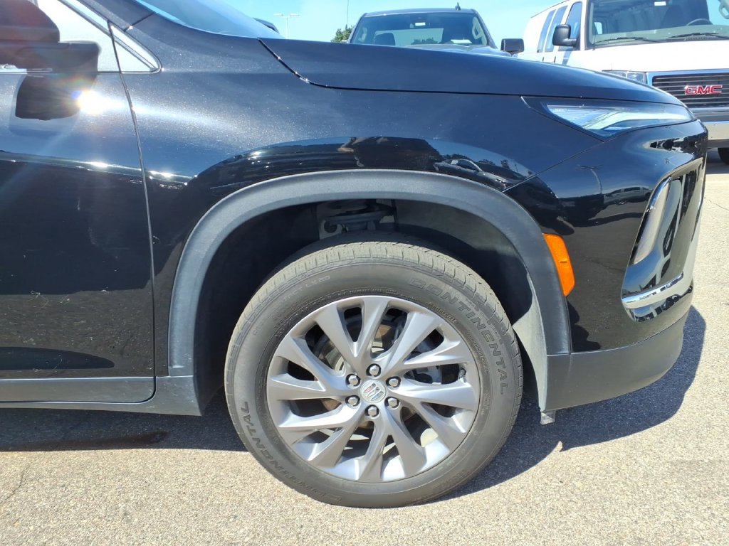Used 2025 Buick Enclave Preferred w/ Trailering Package, 5000 lbs. AWD/4WD image 26
