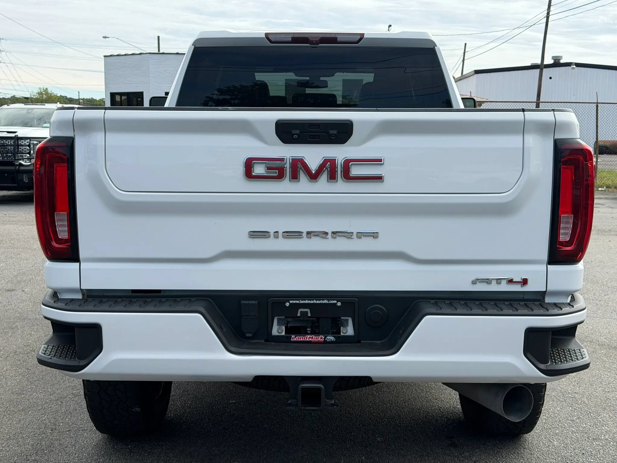 Used 2022 GMC Sierra 2500 AT4 w/ Gooseneck/5TH Wheel Package AWD/4WD image 6
