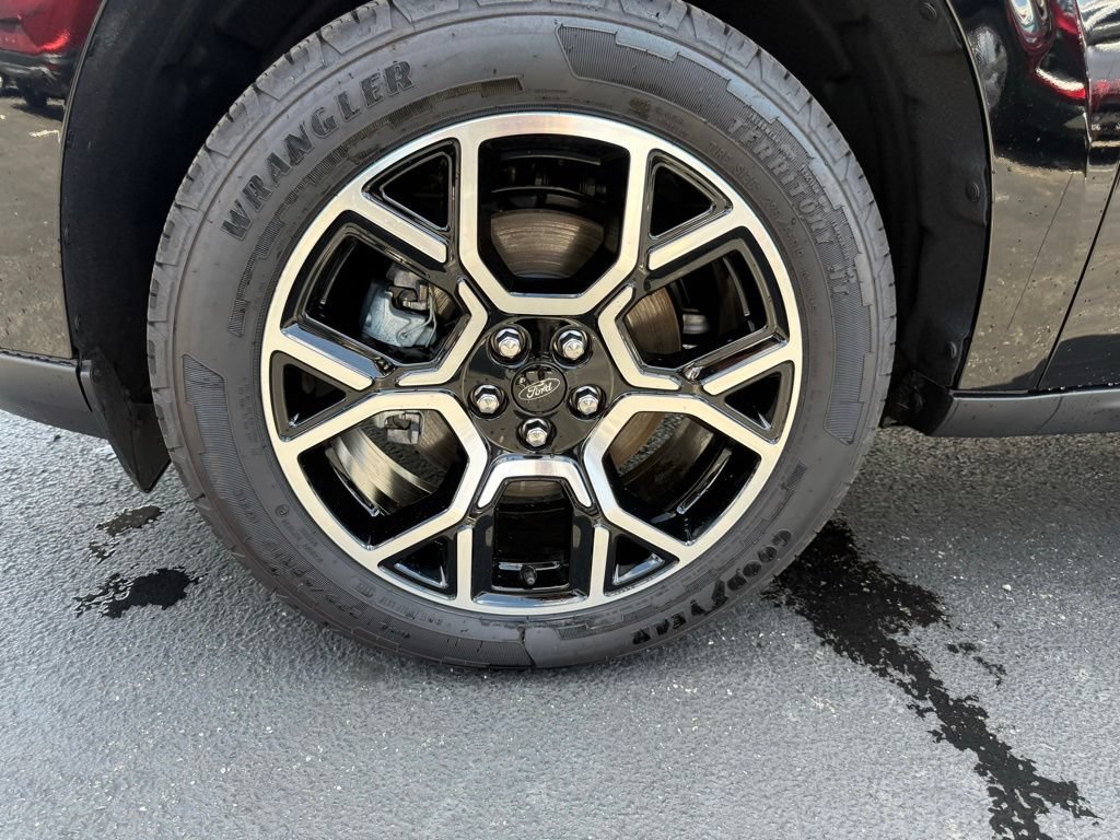 New 2025 Ford Maverick Lariat AWD/4WD image 9