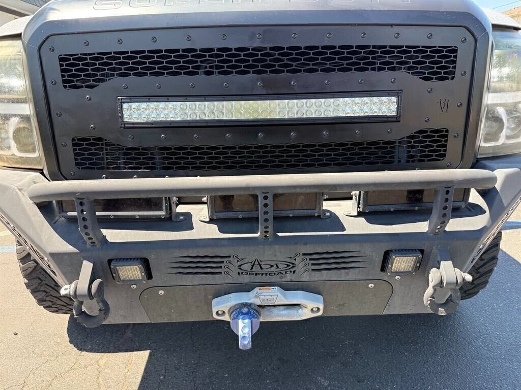 Used 2016 Ford F250 Platinum w/ FX4 Off-Road Package AWD/4WD image 13