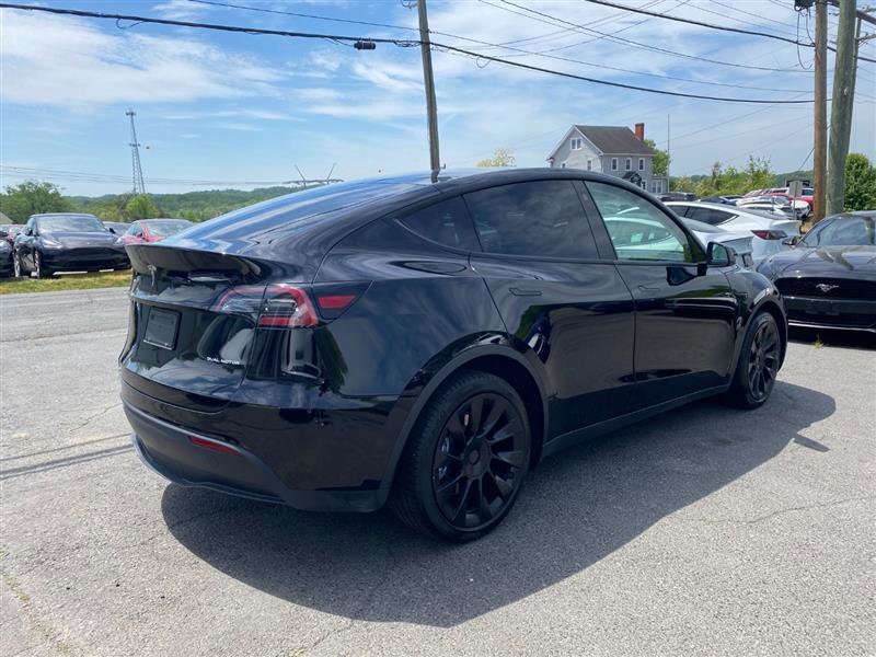 Used 2024 Tesla Model Y Long Range image 5
