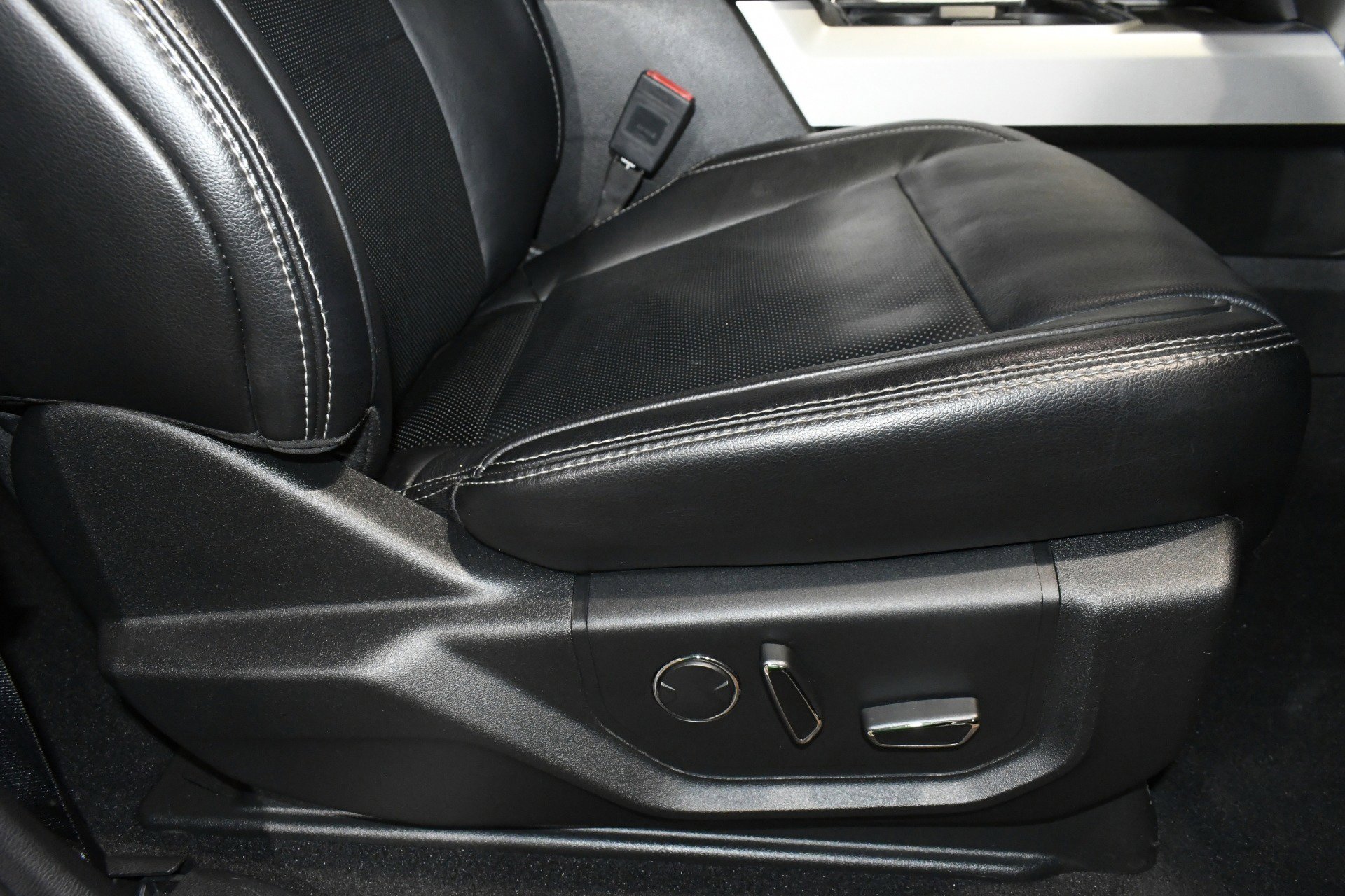 Used 2019 Ford F250 Lariat w/ Lariat Ultimate Package image 14