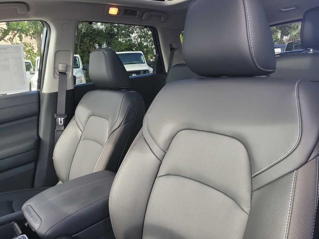 New 2026 Nissan Pathfinder SL AWD/4WD image 29