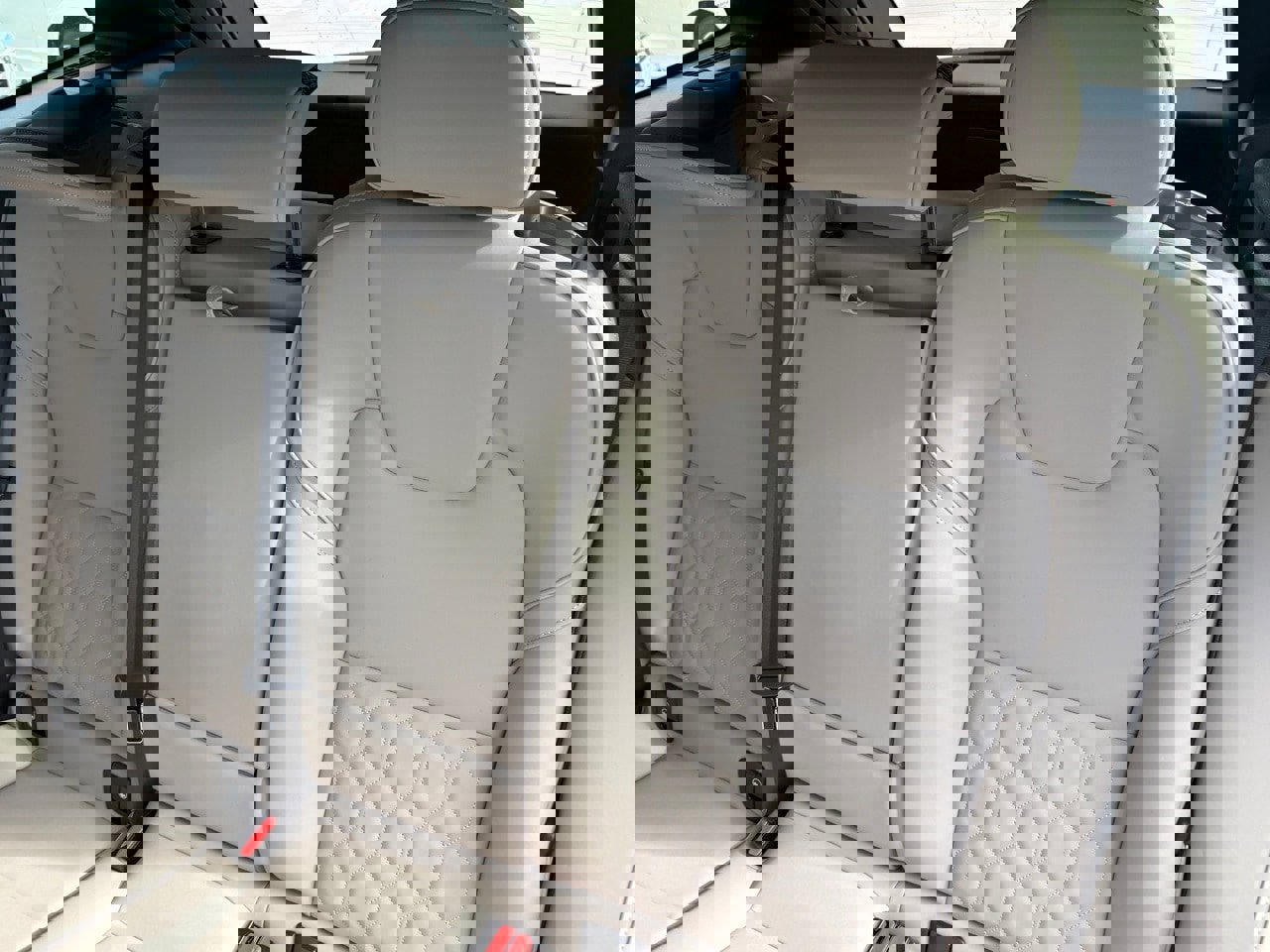 New 2026 Volvo XC60 B5 Plus w/ Protection Package Premier image 22