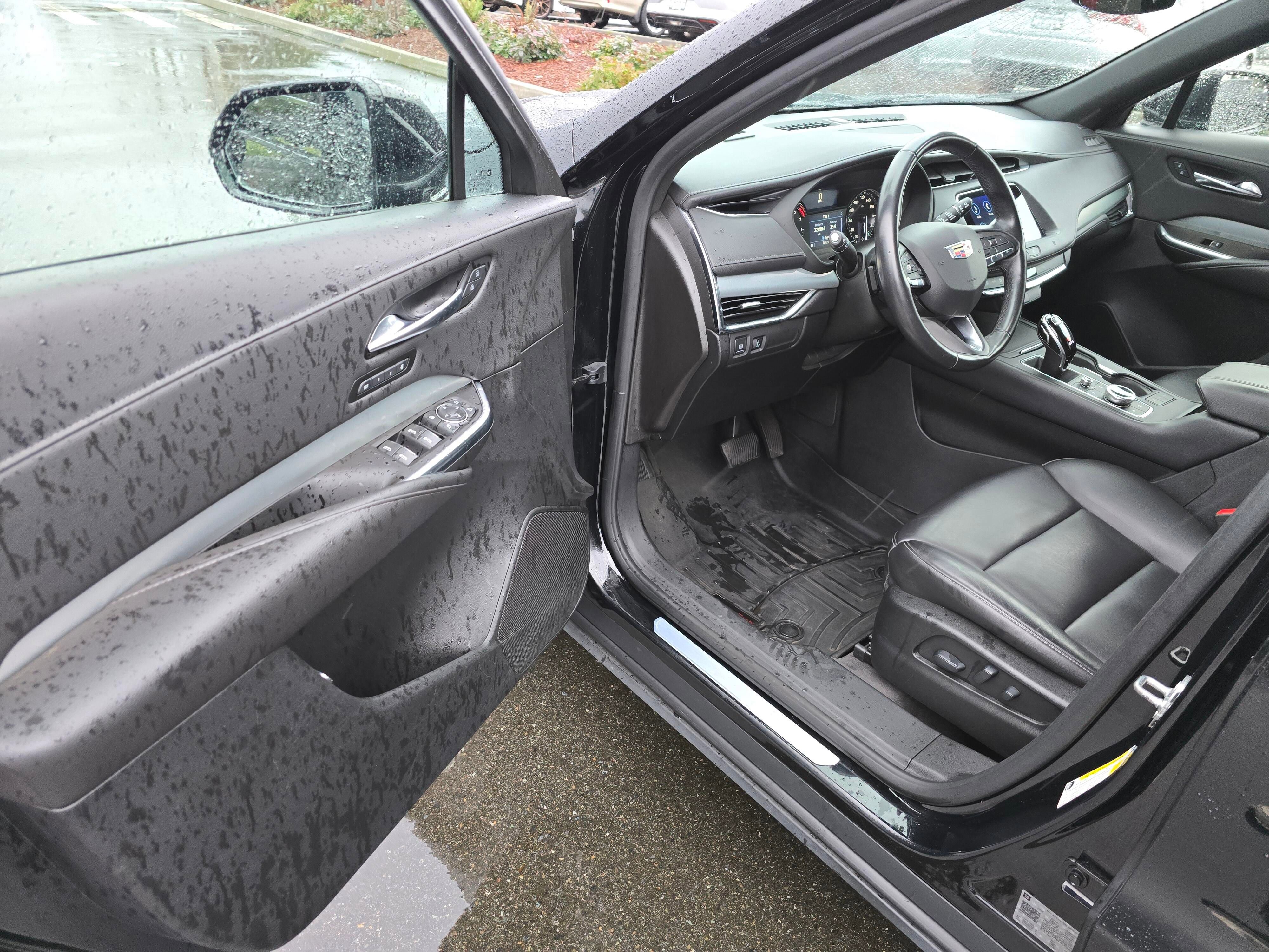 Used 2020 Cadillac XT4 Premium Luxury image 23