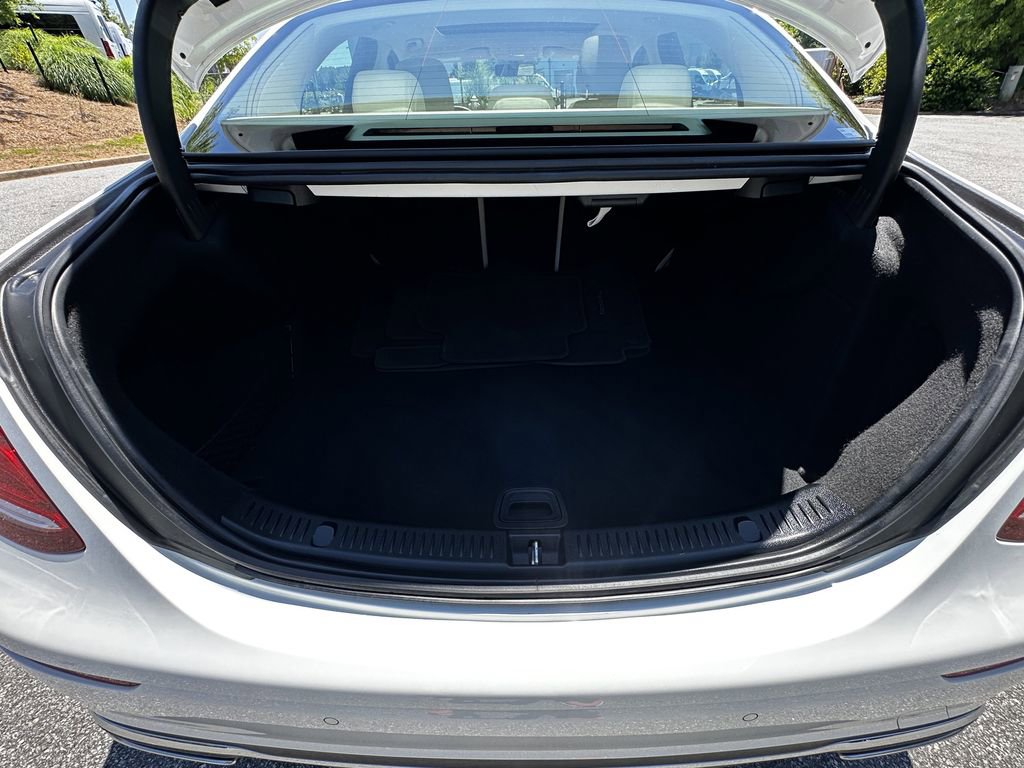 Used 2018 Mercedes-Benz E 300 image 21