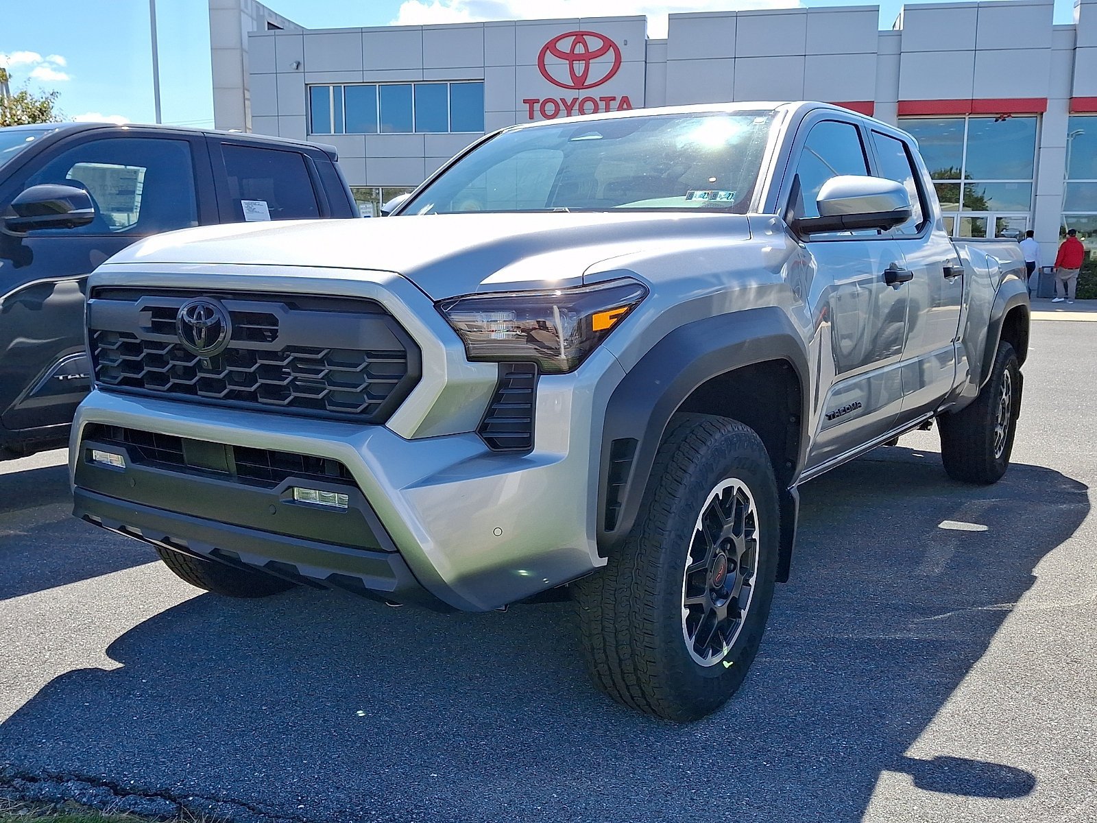 New 2026 Toyota Tacoma TRD Off-Road w/ TRD Off Road Premium Package AWD/4WD image 3