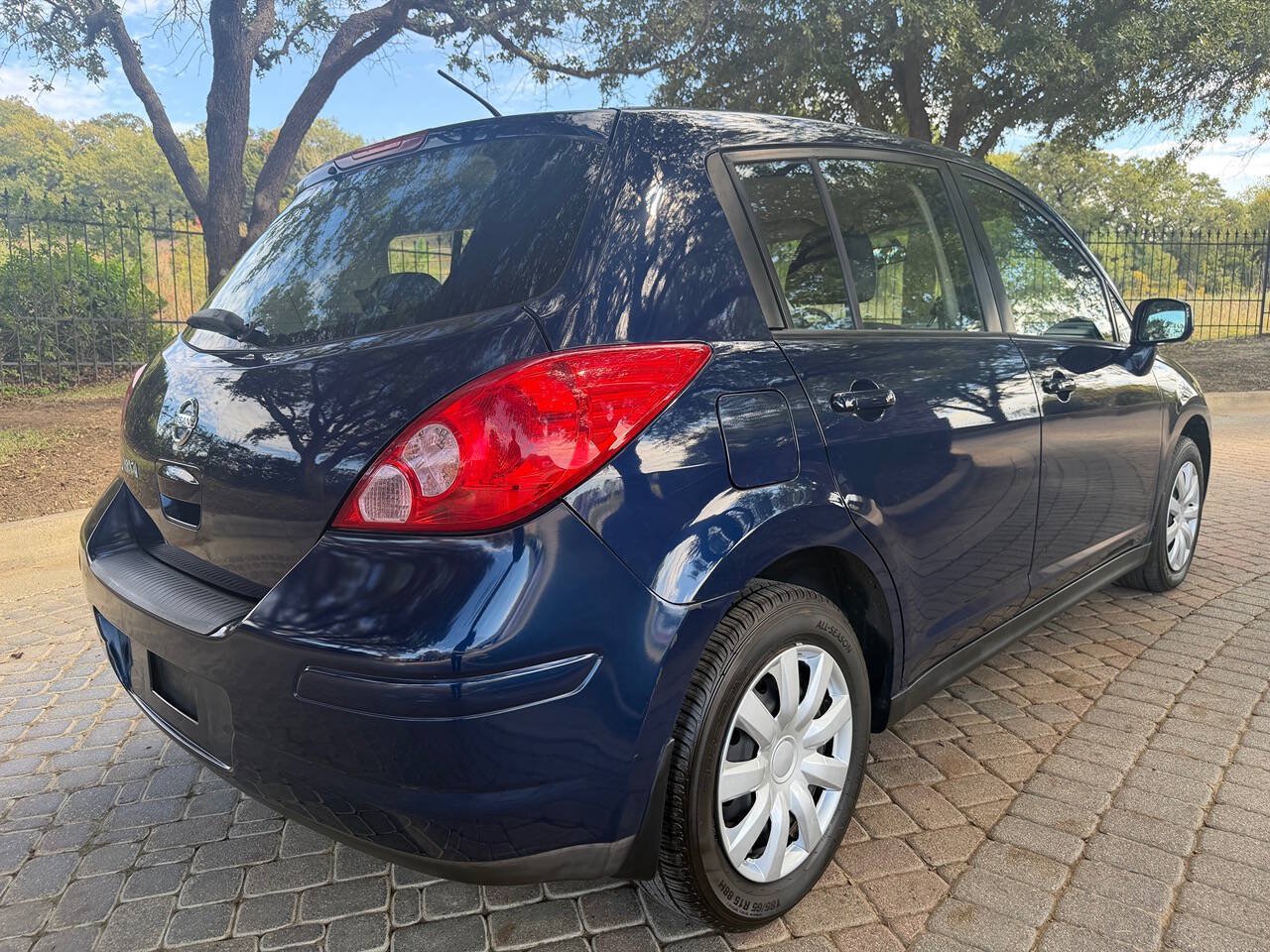Used 2009 Nissan Versa 1.8 S w/ PWR Pkg FWD image 5