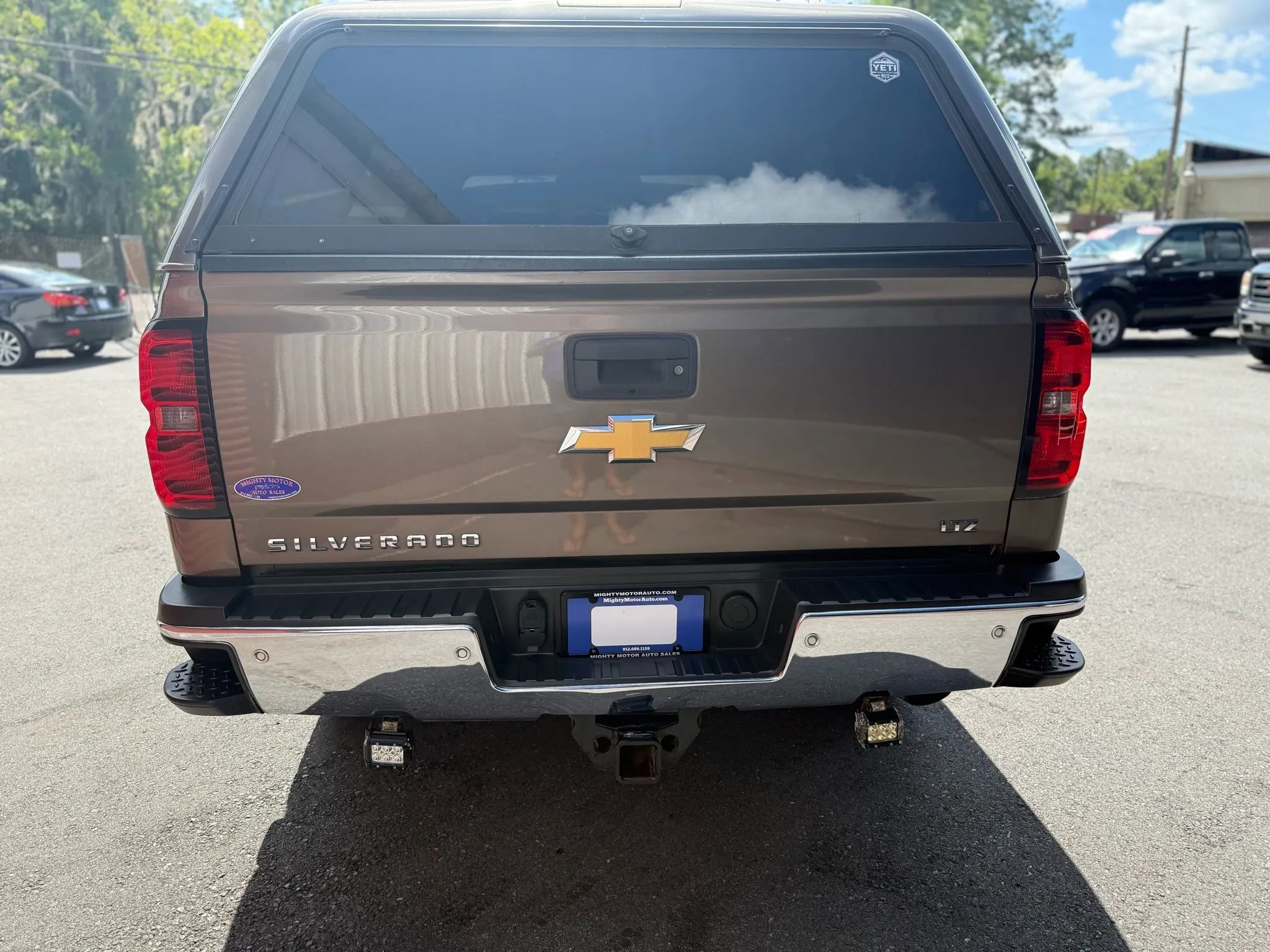 Used 2015 Chevrolet Silverado 2500 LTZ w/ LTZ Plus Package image 10