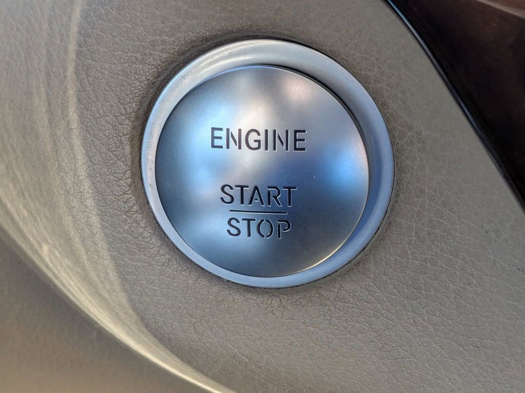 Used 2017 Mercedes-Benz GLS 450 4MATIC image 27