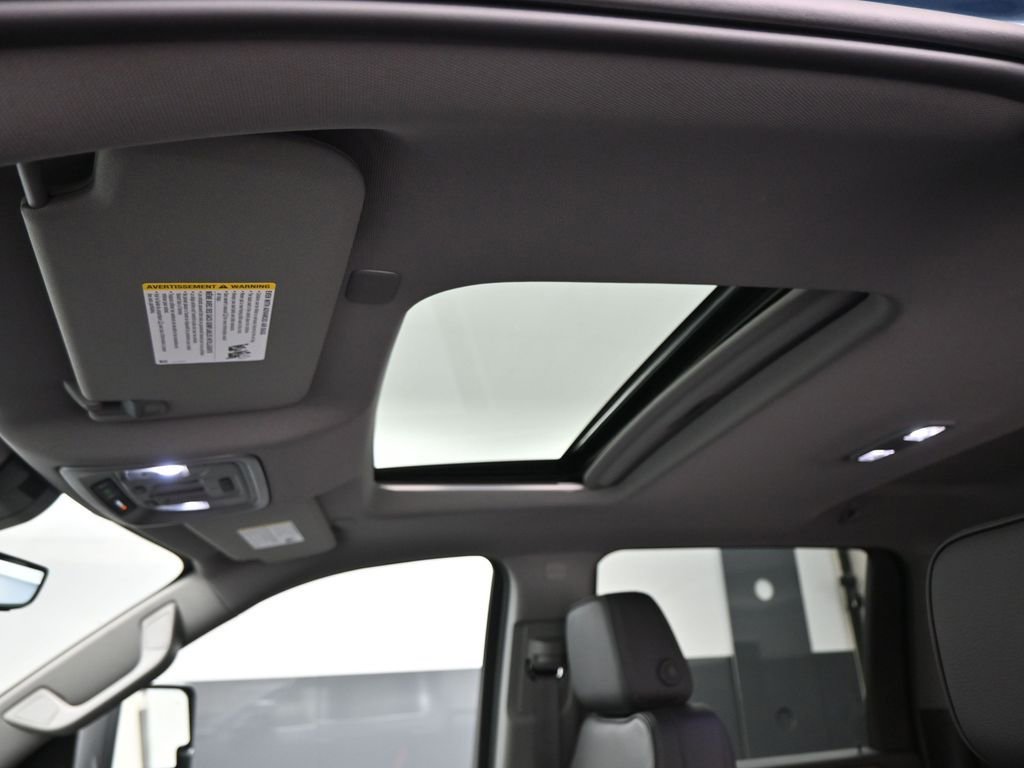 New 2026 GMC Sierra 3500 Denali w/ Denali Reserve Package image 24