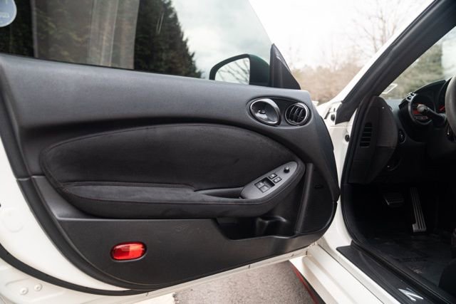 Used 2019 Nissan 370Z NISMO image 35