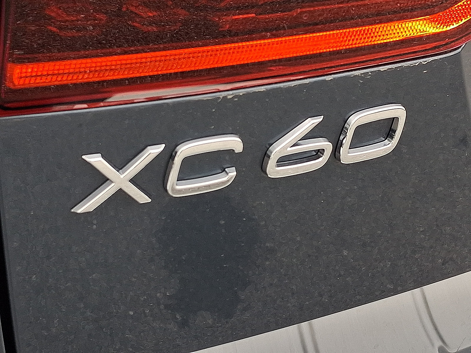 New 2026 Volvo XC60 B5 Plus w/ Protection Package Premier AWD/4WD image 13