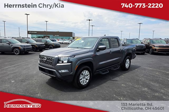 Used 2023 Nissan Frontier SV w/ SV Convenience Package AWD/4WD image 3