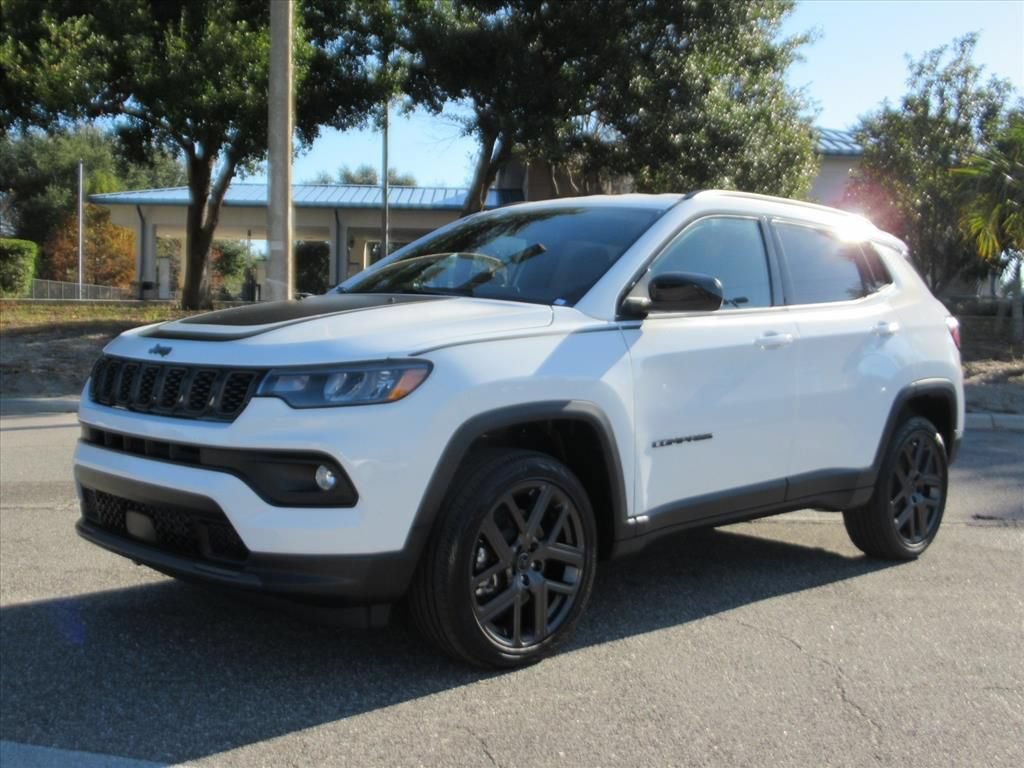 New 2026 Jeep Compass Latitude AWD/4WD image 3
