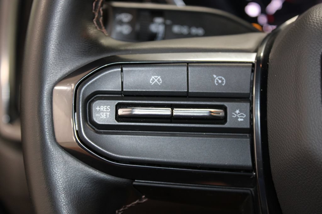 Used 2024 GMC Canyon AT4 AWD/4WD image 42