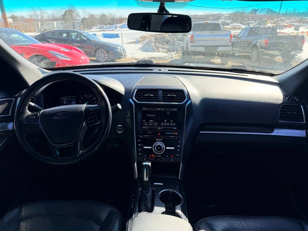 Used 2016 Ford Explorer Limited AWD/4WD image 23