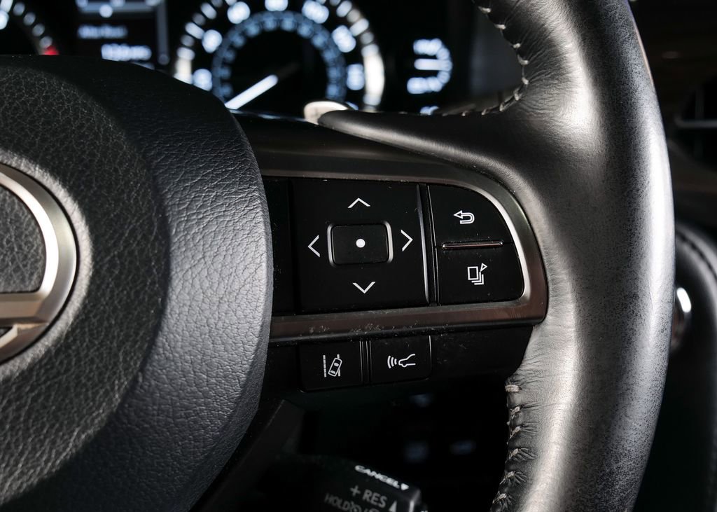 Used 2018 Lexus LX 570 4WD image 18