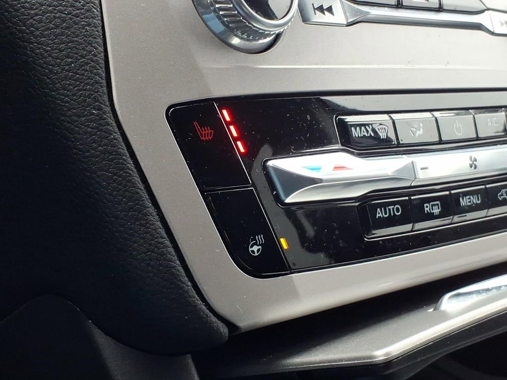 Used 2023 Ford Explorer XLT w/ Equipment Group 202A image 3