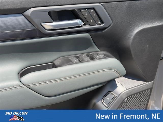 New 2027 GMC Terrain AT4 w/ Convenience Package III AWD/4WD image 15