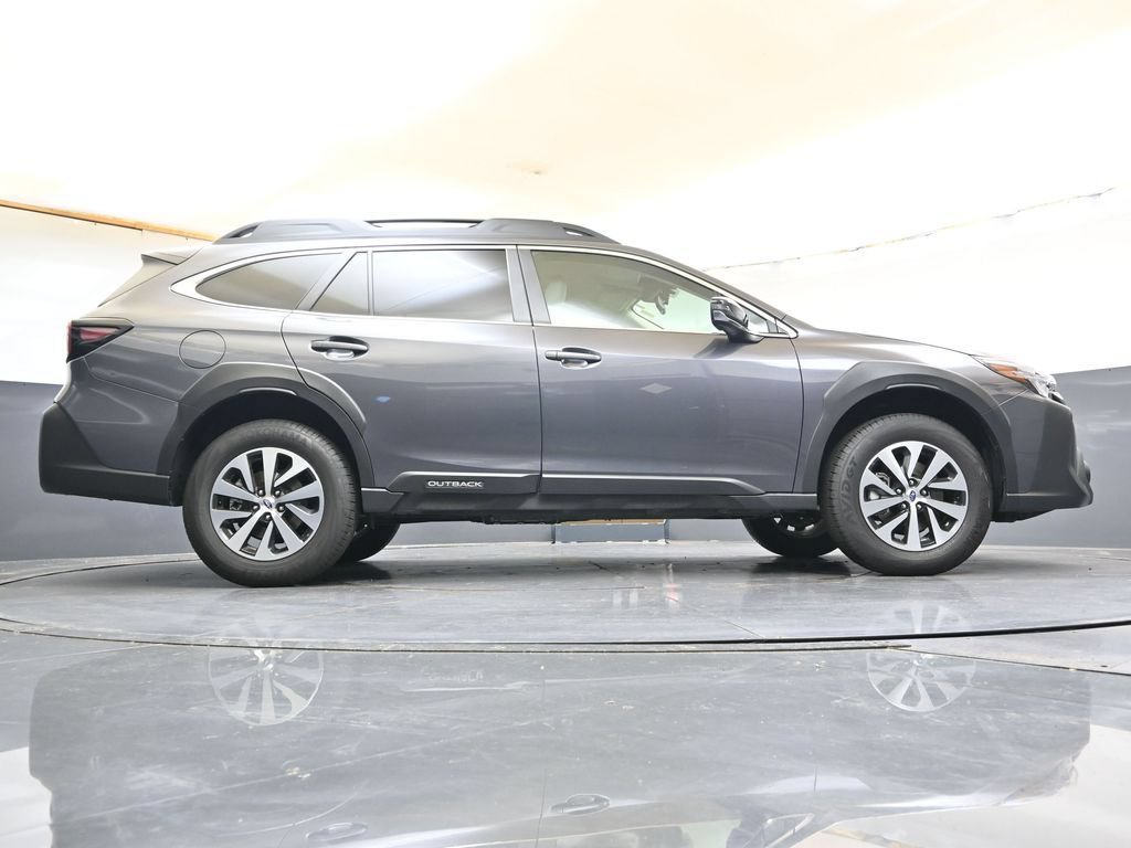 Certified 2025 Subaru Outback Premium AWD/4WD image 34