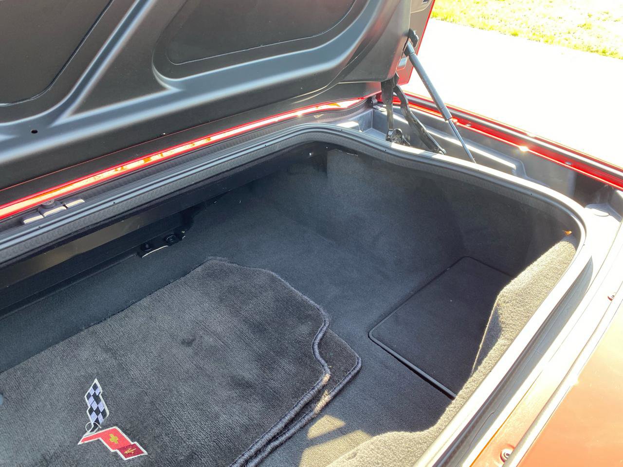 Used 2005 Chevrolet Corvette Convertible w/ Preferred Equipment Group image 41