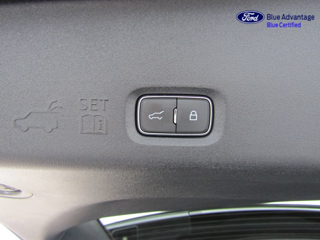 Certified 2025 Ford Expedition Platinum AWD/4WD image 36