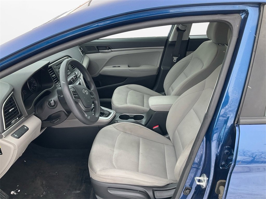 Used 2017 Hyundai Elantra SE image 9