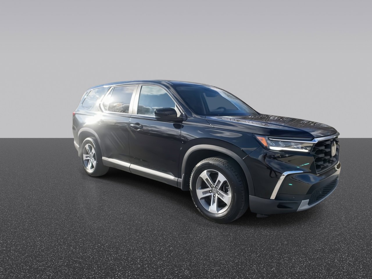 Used 2024 Honda Pilot EX-L image 3