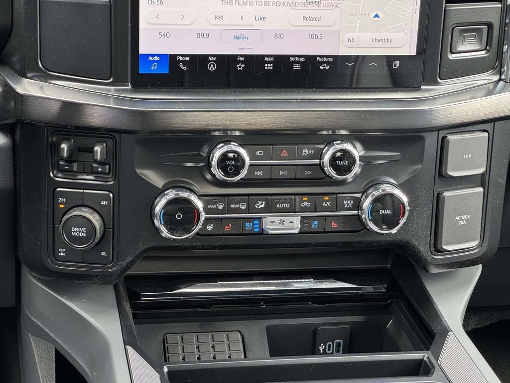 New 2026 Ford F250 Lariat w/ Chrome Package AWD/4WD image 13