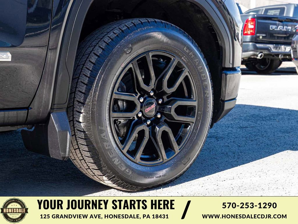 Used 2024 GMC Sierra 1500 Elevation AWD/4WD image 9
