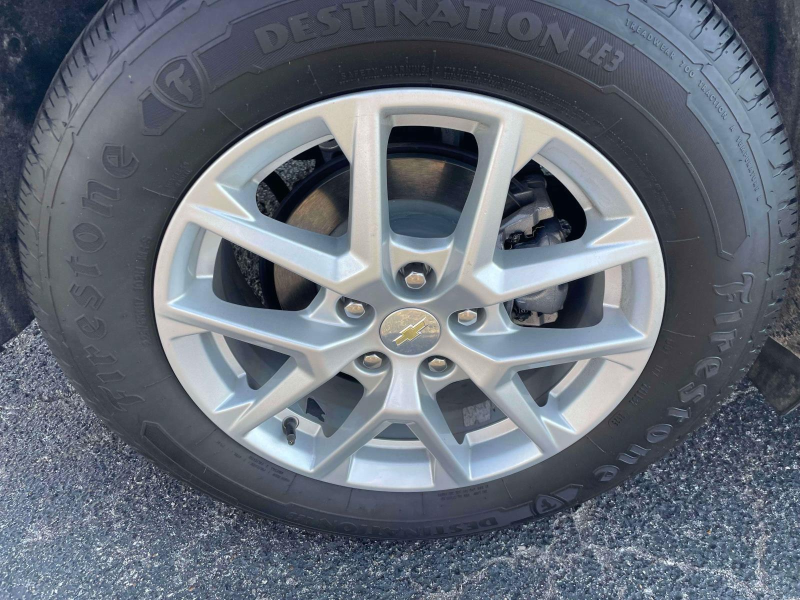 Used 2023 Chevrolet Equinox LS FWD image 10