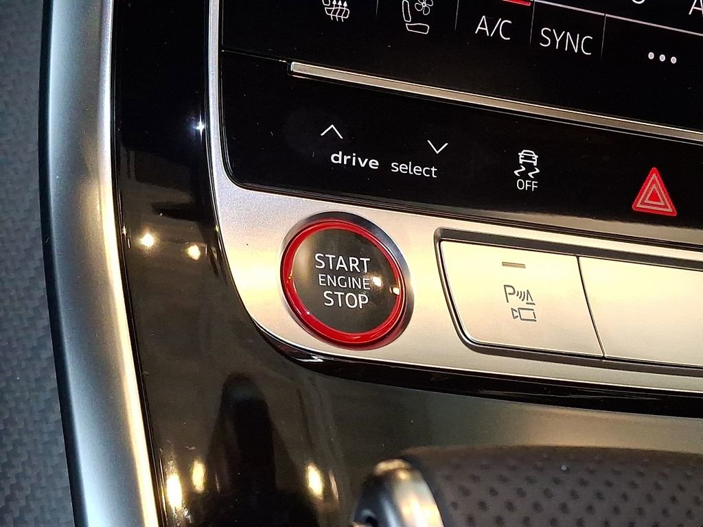 New 2026 Audi SQ7 Premium Plus AWD/4WD image 18