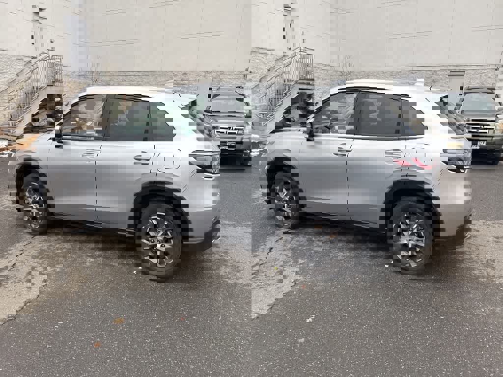 Used 2024 Honda HR-V EX-L image 25