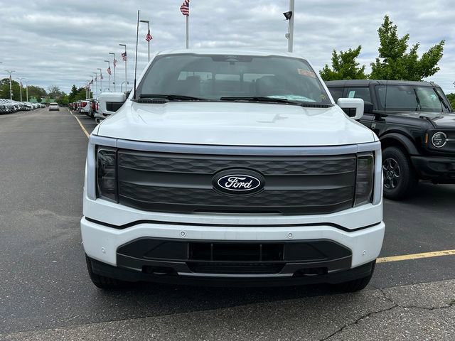 New 2025 Ford F150 Lightning Lariat image 3