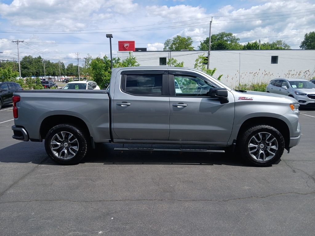 Used 2023 Chevrolet Silverado 1500 RST AWD/4WD image 8