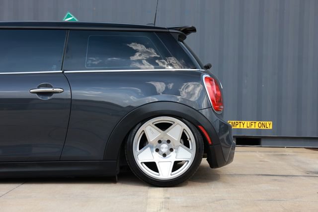 Used 2015 MINI Cooper S image 26