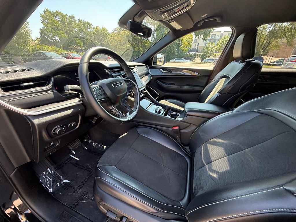Used 2021 Jeep Grand Cherokee L Laredo AWD/4WD image 10