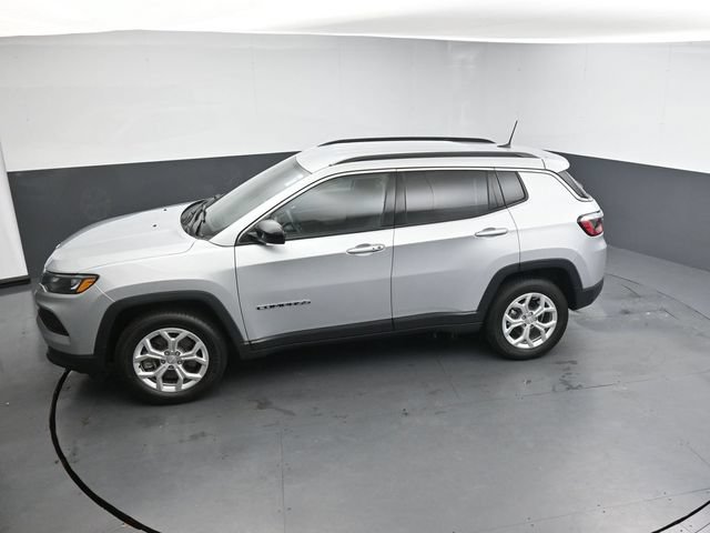 Used 2024 Jeep Compass Latitude AWD/4WD image 18