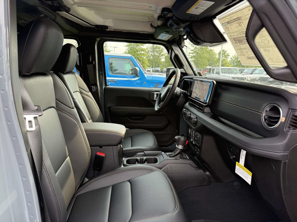 New 2026 Jeep Gladiator Sport AWD/4WD image 15