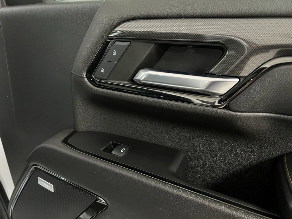 Used 2024 GMC Sierra 2500 AT4 w/ Technology Package image 59