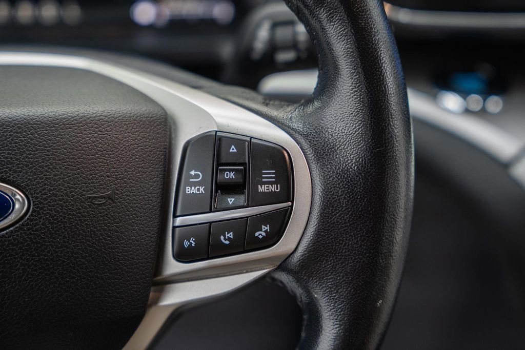 Certified 2021 Ford Explorer XLT w/ Equipment Group 202A image 30