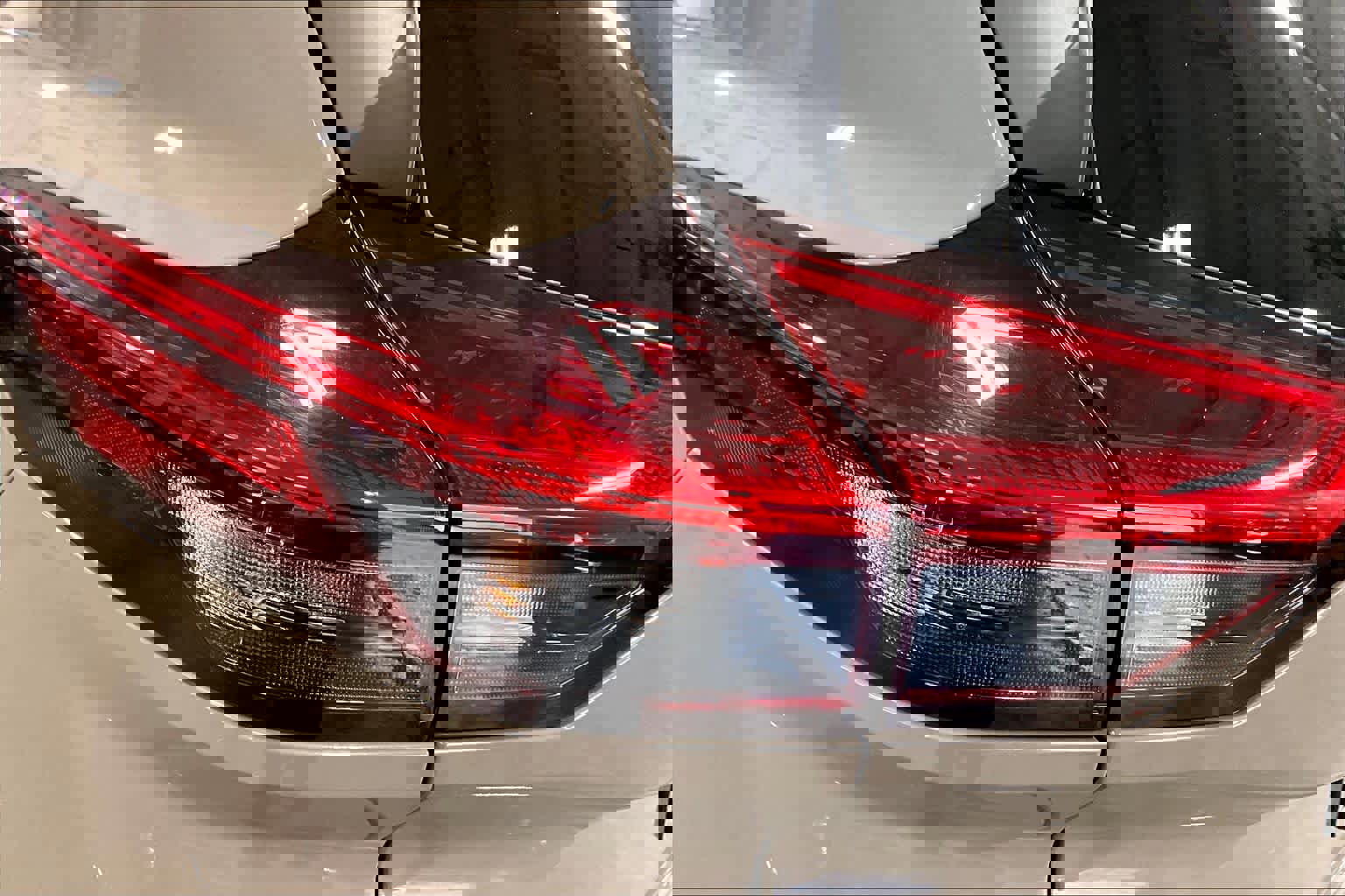 Used 2024 Nissan Rogue SV image 27