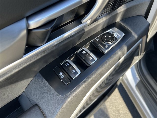 Used 2022 Kia Telluride LX image 14