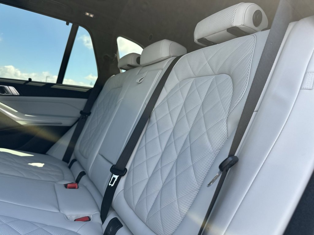 New 2026 BMW X5 M60i image 22